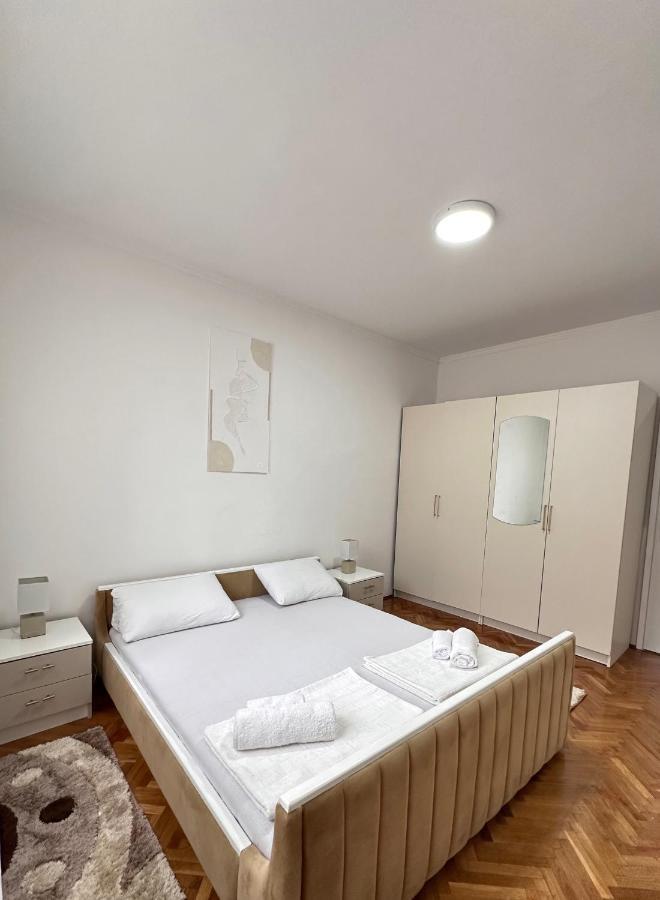 Apartment D-Moll Sutomore Exterior photo